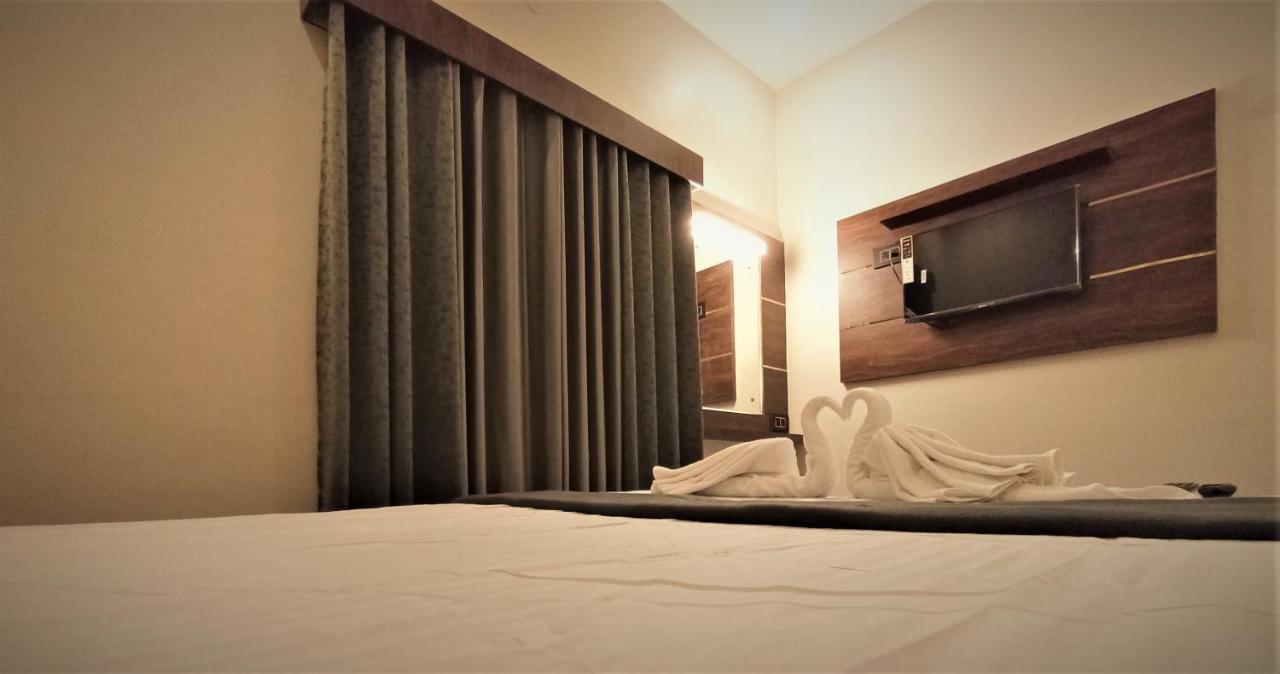 Hotel Elite Rāmeswaram Extérieur photo