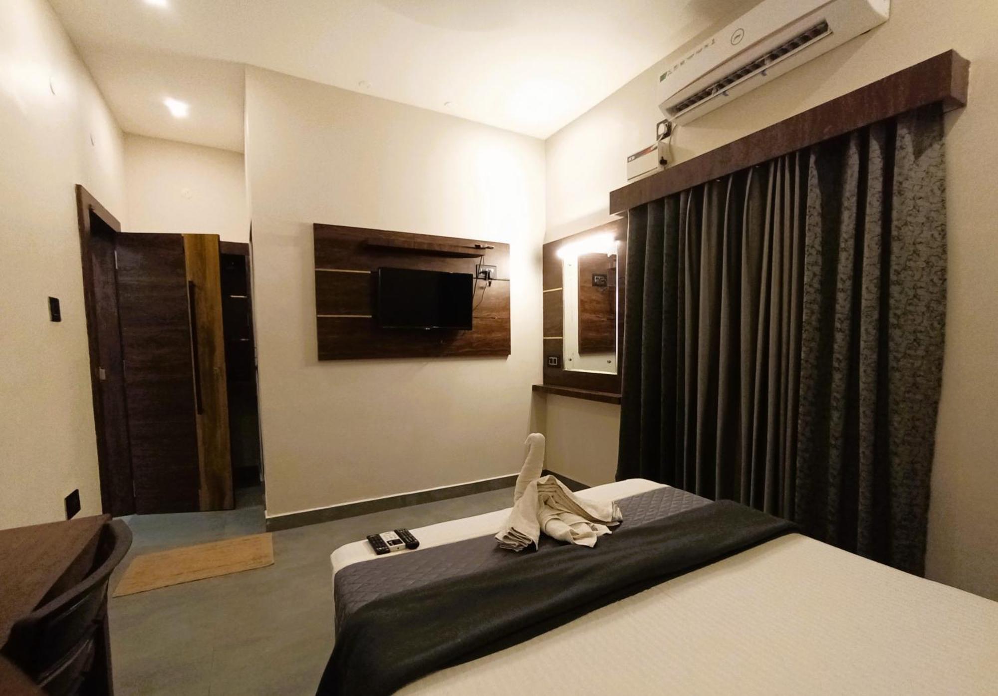 Hotel Elite Rāmeswaram Extérieur photo